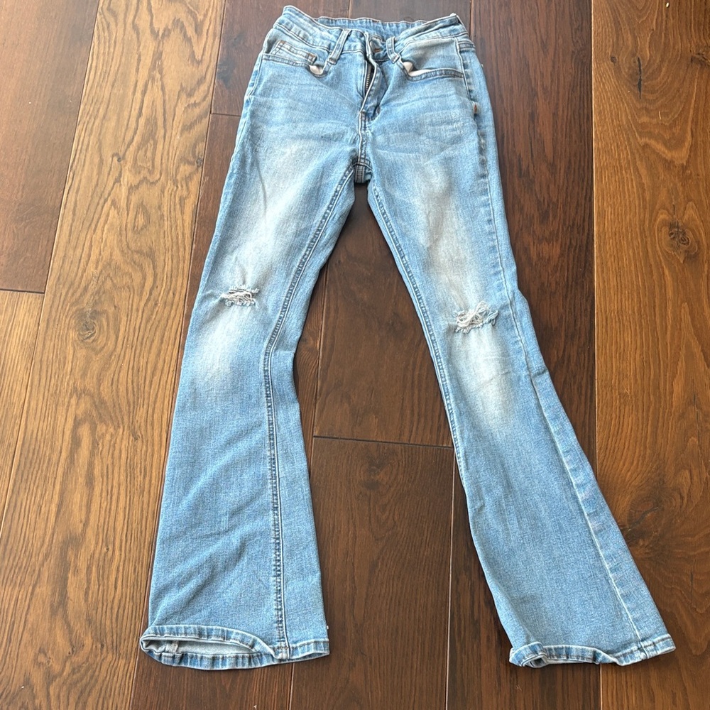 Classic Blue Distressed Women Jeans